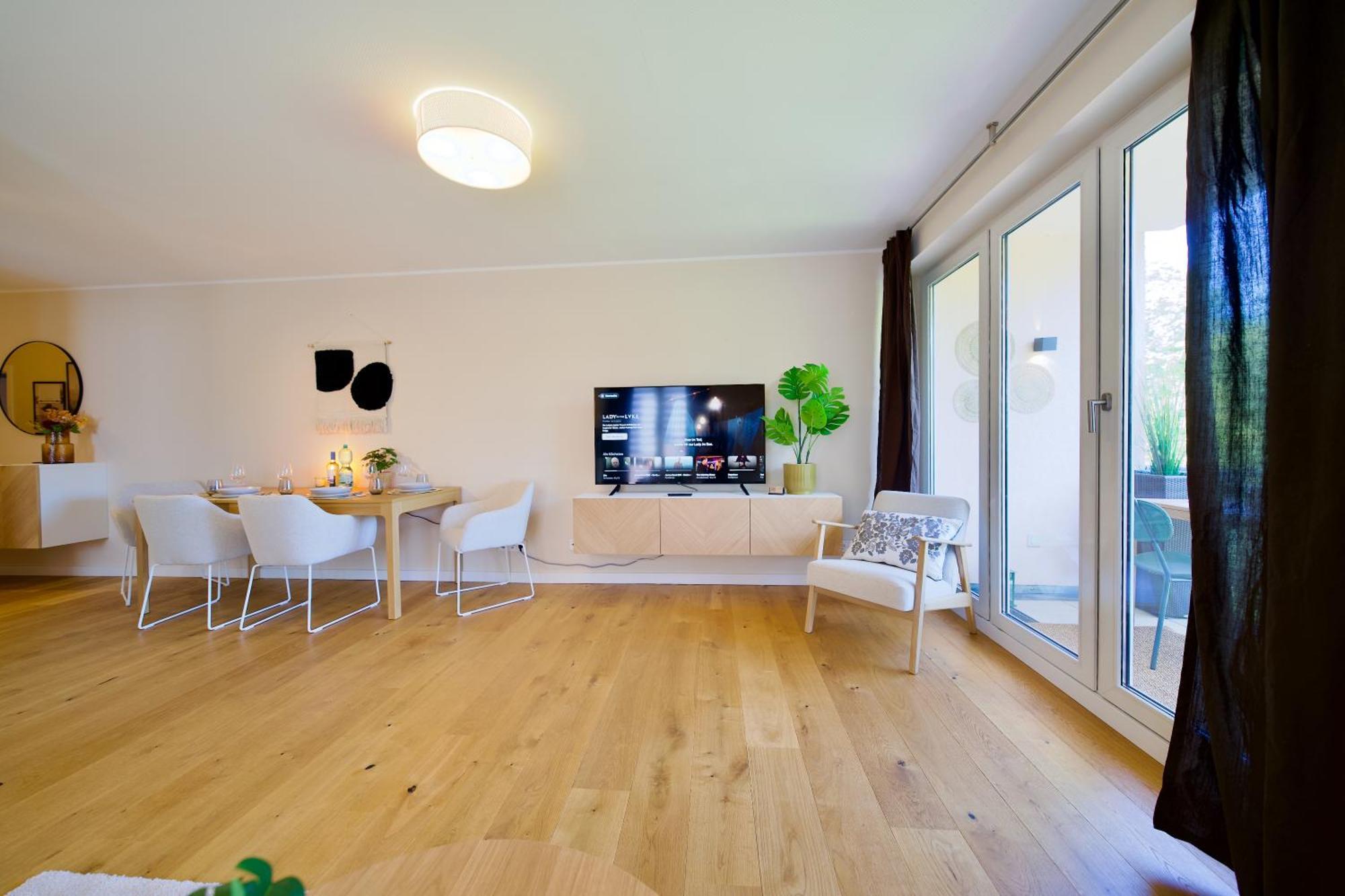 Edler Wohnraum Schwanenteich-Oase Mit Balkon, Kaffeevollautomat, Lift & Parkplatz Daire Zwickau Dış mekan fotoğraf