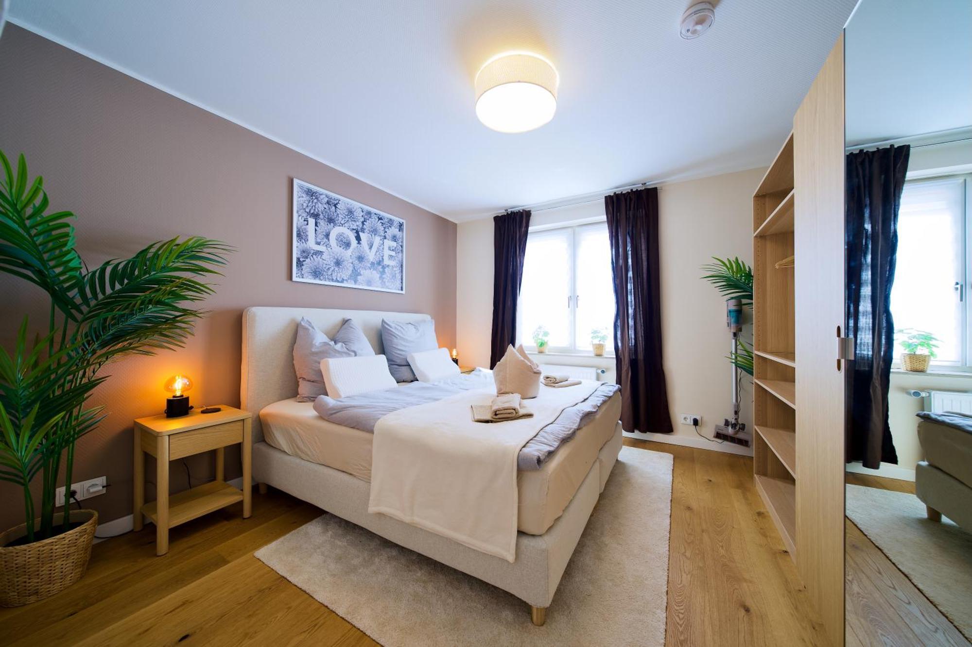 Edler Wohnraum Schwanenteich-Oase Mit Balkon, Kaffeevollautomat, Lift & Parkplatz Daire Zwickau Dış mekan fotoğraf